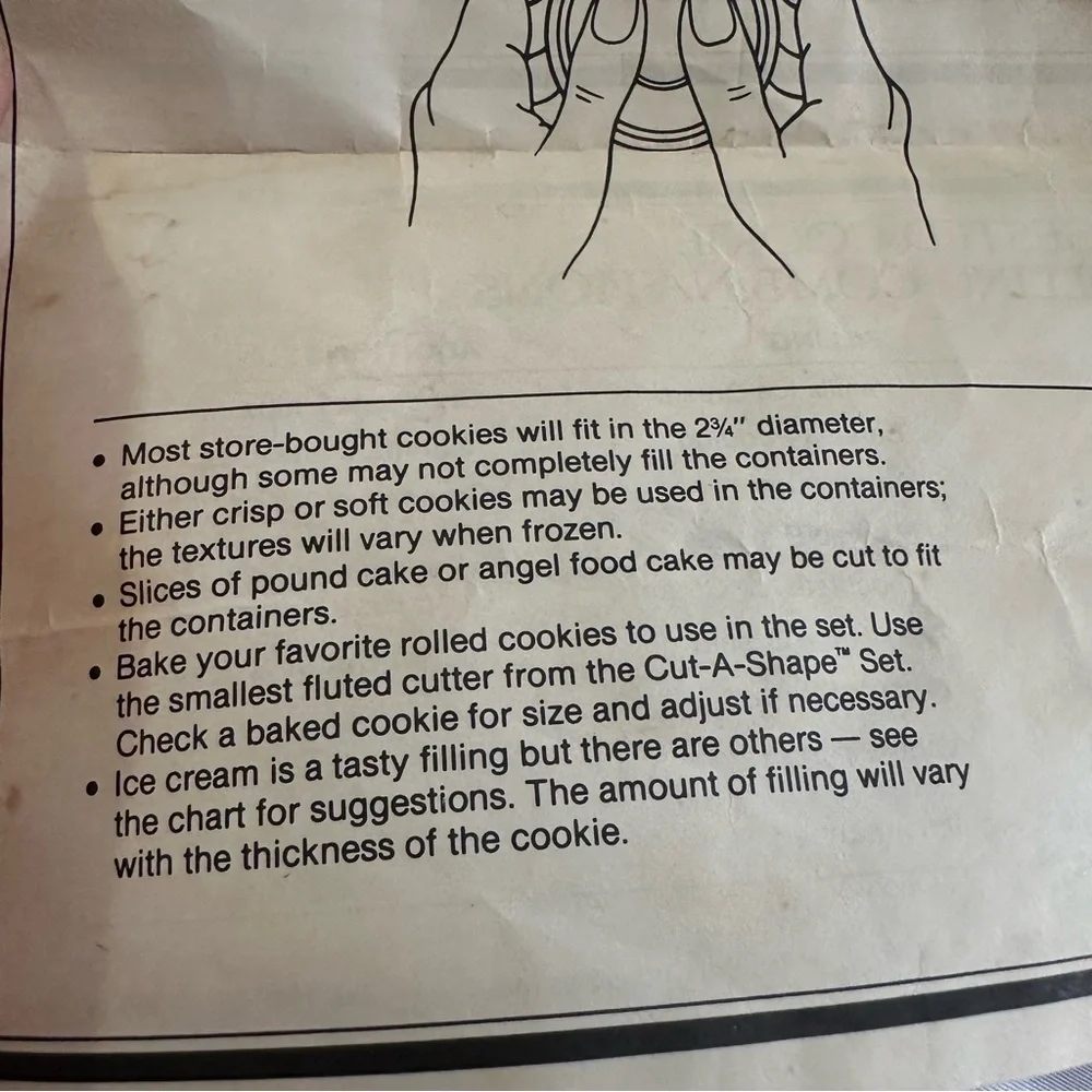 Tupperware Ice Cream Sandwich Maker